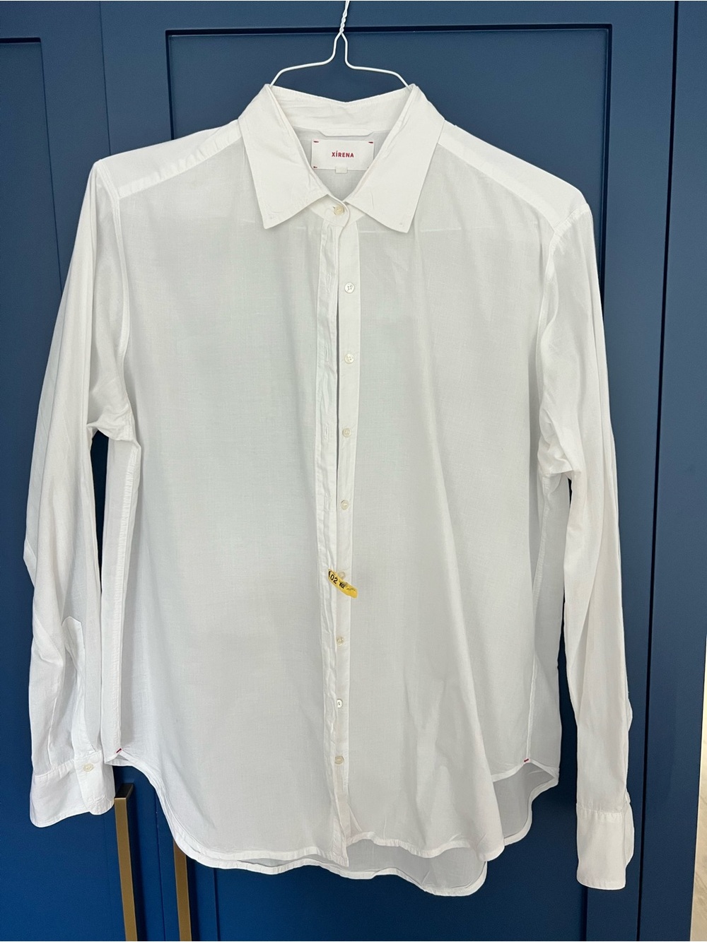 Xirena Women’s Classic White Button-Down Shirt